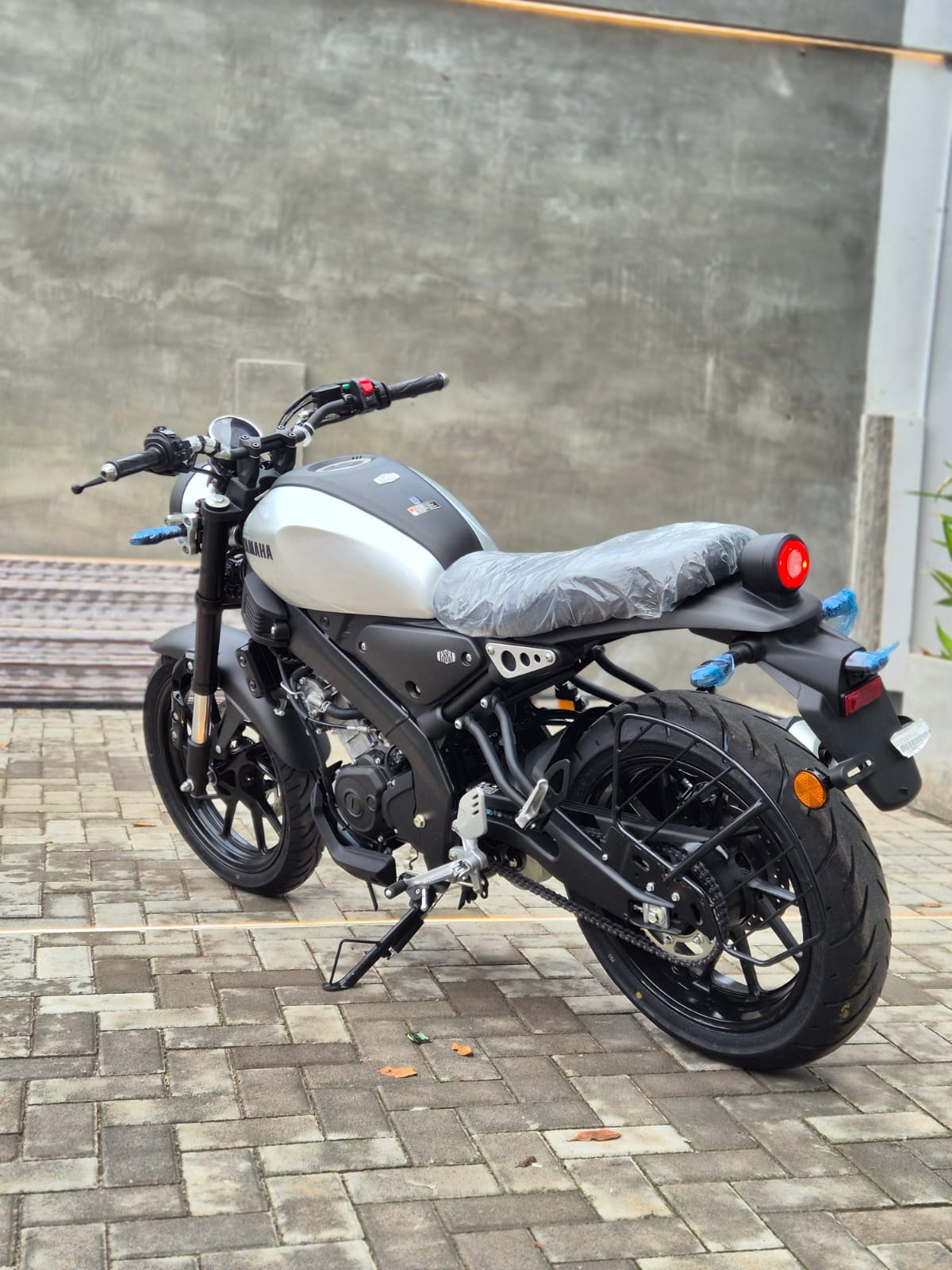 YAMAHA XSR ME1RGB713T0044855