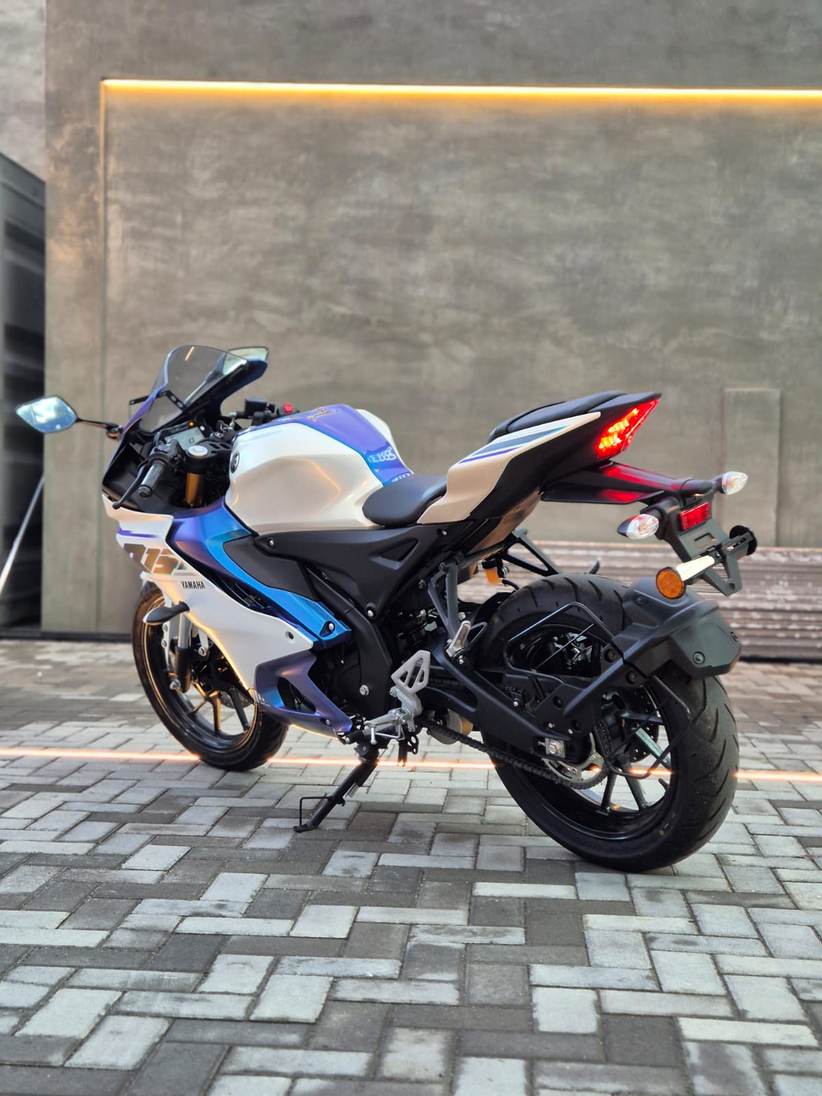 YAMAHA R15 ME1RGA914T0029431