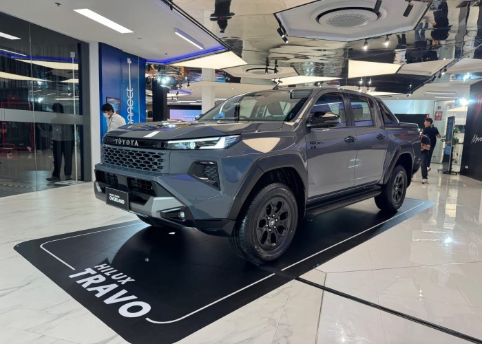 TOYOTA HILUX TRAVO OVERLAND PLUS 01011 XXXXXXXXXXXXXXXXX