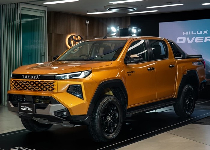 TOYOTA HILUX TRAVO OVERLAND 01811 XXXXXXXXXXXXXXXXX