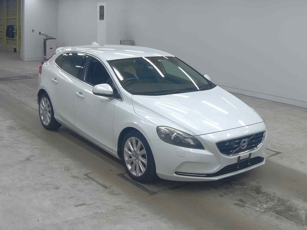 2013 VOLVO V40 4164T-2097599