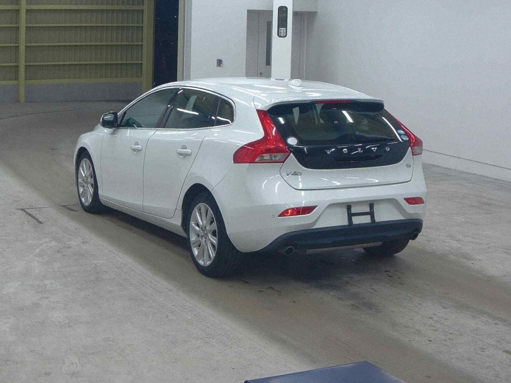 2013 VOLVO V40 4164T-2097599