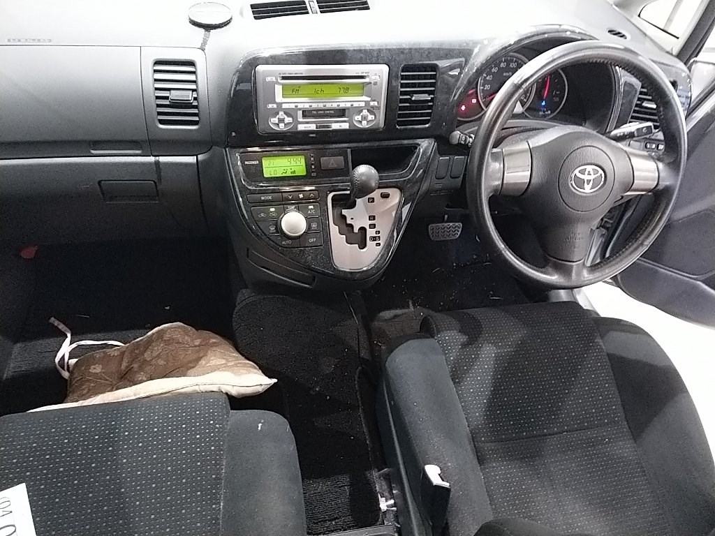 2007 TOYOTA WISH ZNE10-0349526