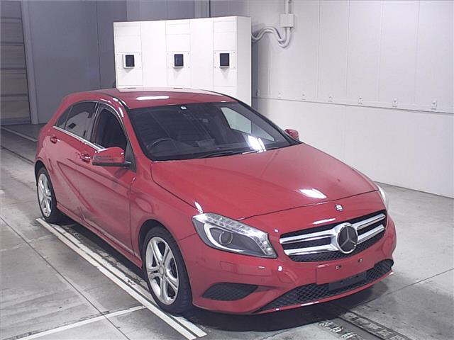 2013 MERCEDES A180 WDD1760422J158195