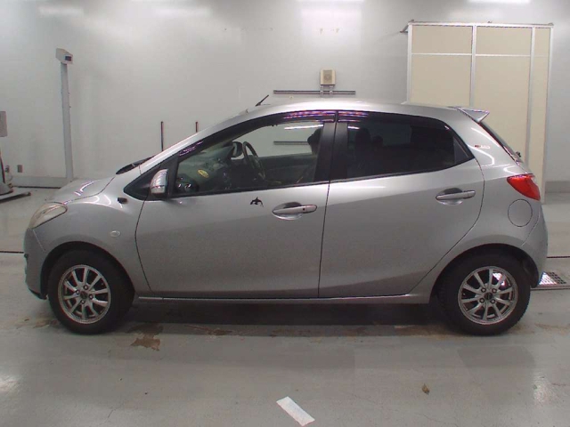 2011 MAZDA DEMIO DEJFS-111700