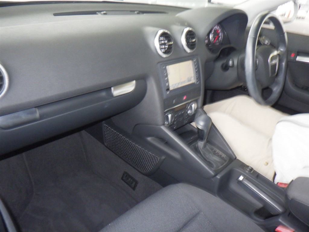 2010 AUDI A3 SPORTS 122144