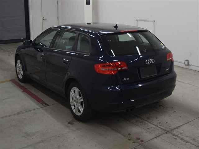 2011 AUDI A3 SPORTS WAUZZZ8P9CA039278