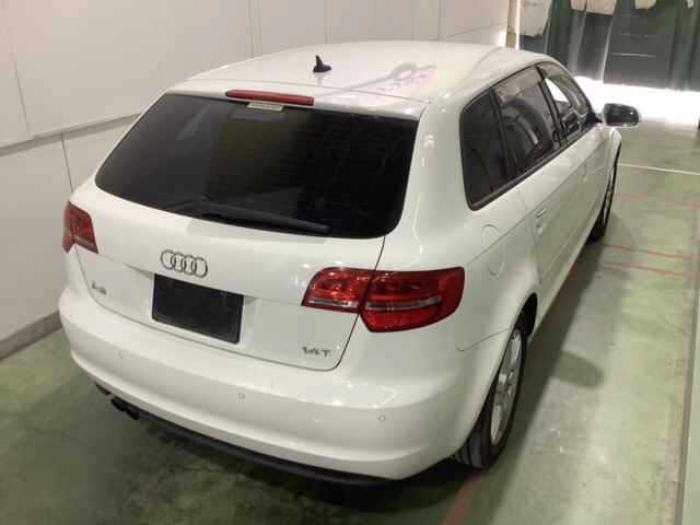 2012 AUDI A3 CA008292