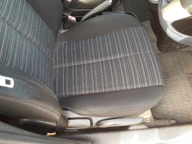 2010 MAZDA DEMIO DE3FS-300596