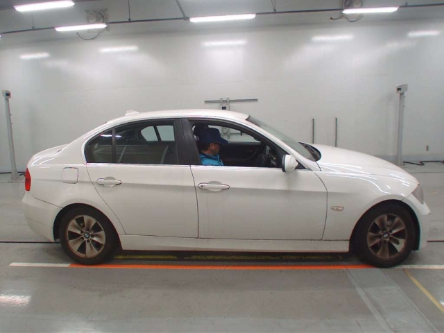 2009 BMW 325 I WBAVH36040NL06674