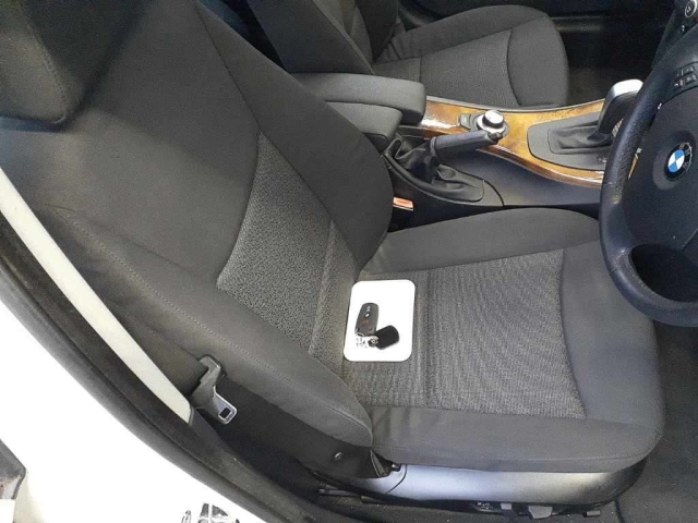 2009 BMW 325 I WBAVH36040NL06674