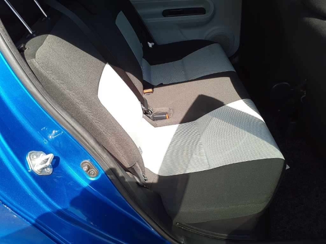 2012 TOYOTA AQUA NHP10-2141558