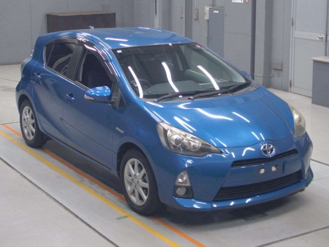 2012 TOYOTA AQUA NHP10-2141558