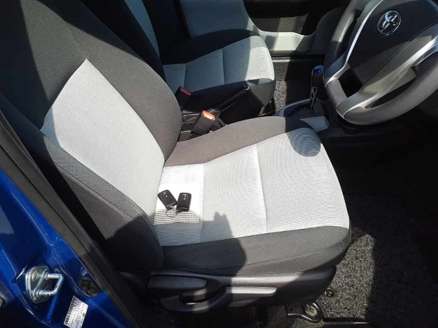 2012 TOYOTA AQUA NHP10-2141558