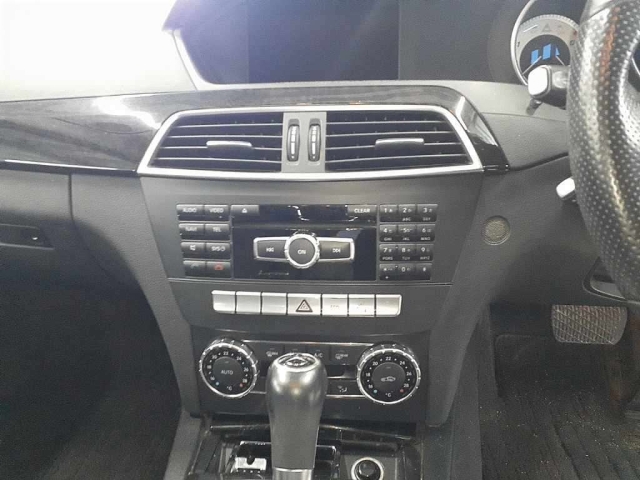 2013 MERCEDES C180 WDD2040492A912236