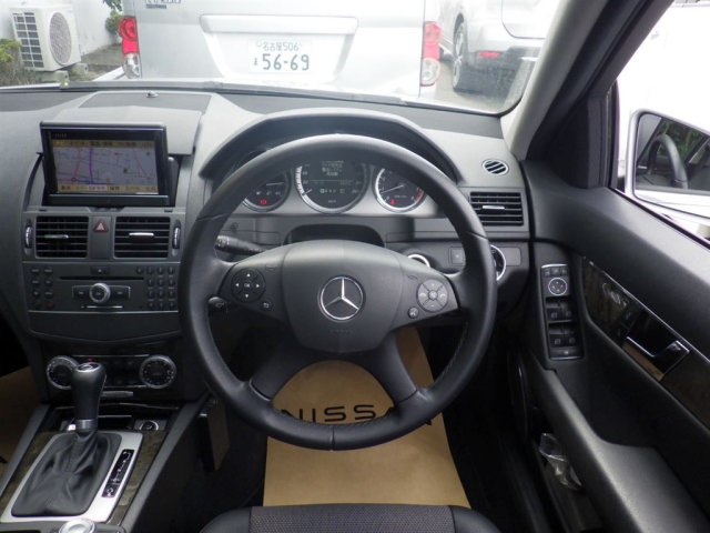 2010 MERCEDES BENZ WDD2040482A445825