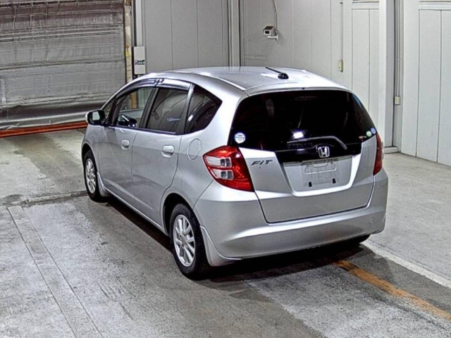 2010 HONDA FIT GE6-1383850