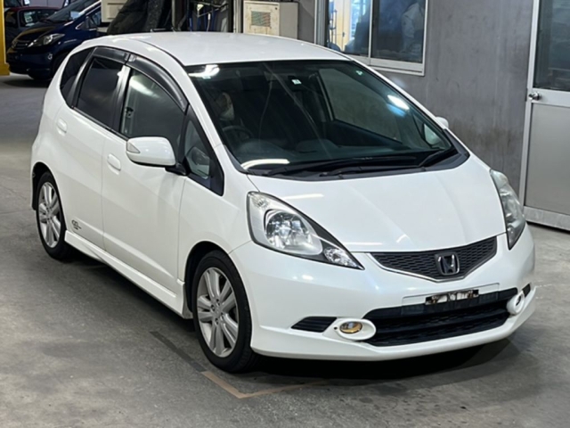 2009 HONDA FIT GE8-1035686