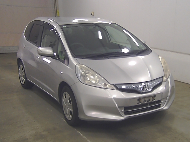 2011 HONDA FIT HYBRID GP1-1057107