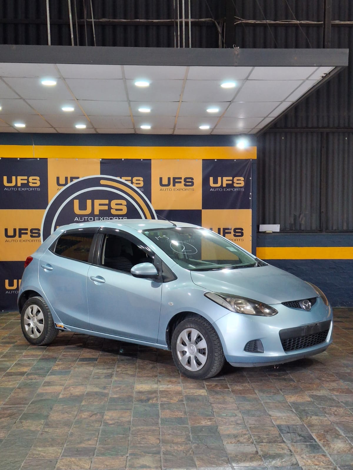 2010 MAZDA DEMIO DE3FS-300988