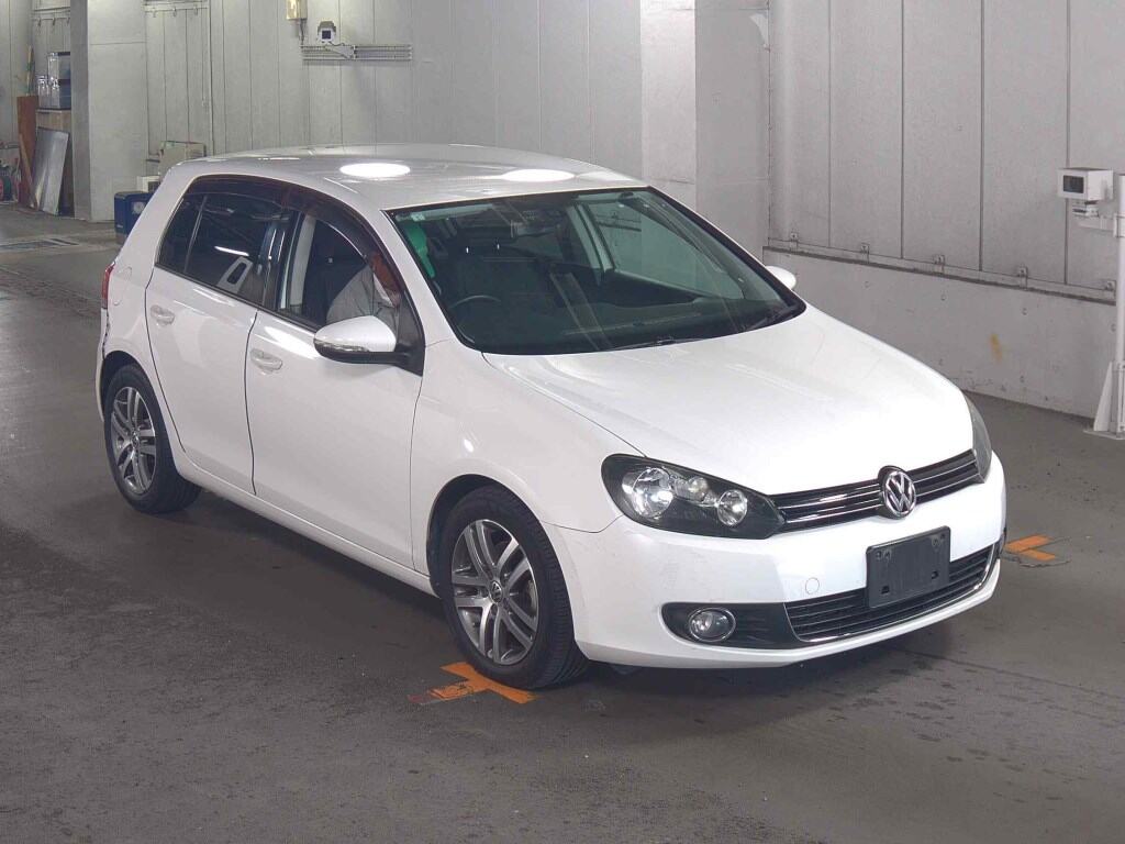 2011 VW GOLF 323329