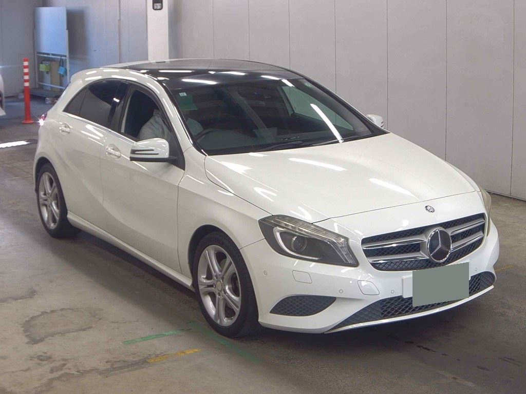 2013 MERCEDES BENZ A180 WDD1760422J166888