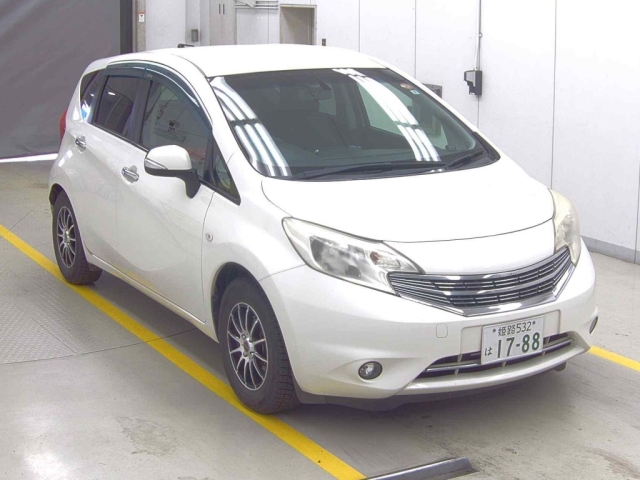 2013 NISSAN NOTE E12-098240