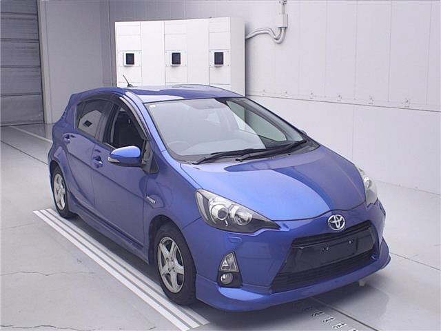 2013 TOYOTA AQUA NHP10-6151738