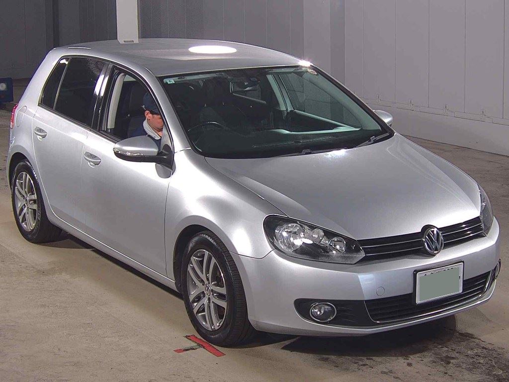 2010 VW GOLF 5D 301695