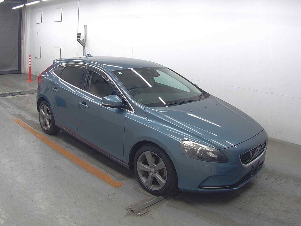 2013 VOLVO V40 4164T-2030150