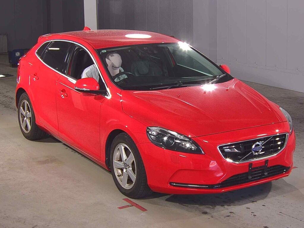 2013 VOLVO V40 YV1MV485BE2081803