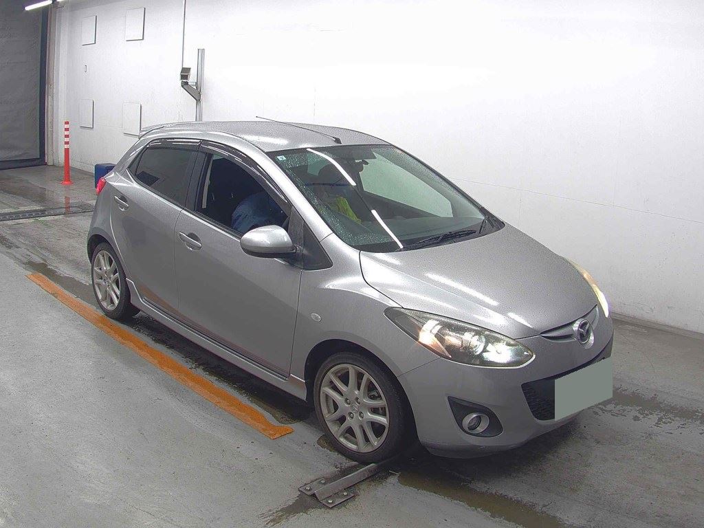 2011 MAZDA DEMIO DE5FS-500676