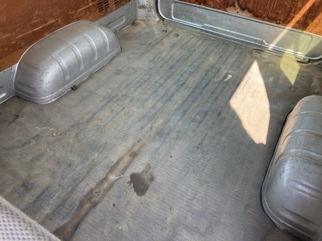 2005 TOYOTA HIACE KDH200-0031452