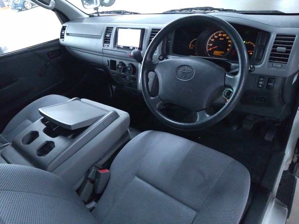 2005 TOYOTA HIACE VAN TRH200-0021629