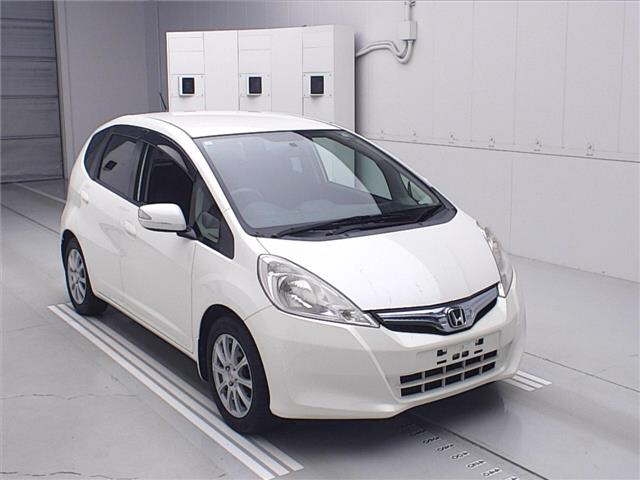 2011 HONDA FIT GP1-1030376