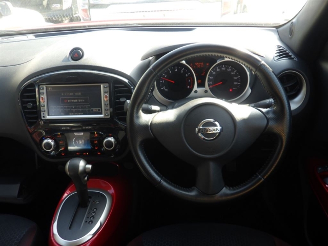 2010 NISSAN JUKE YF15-008485