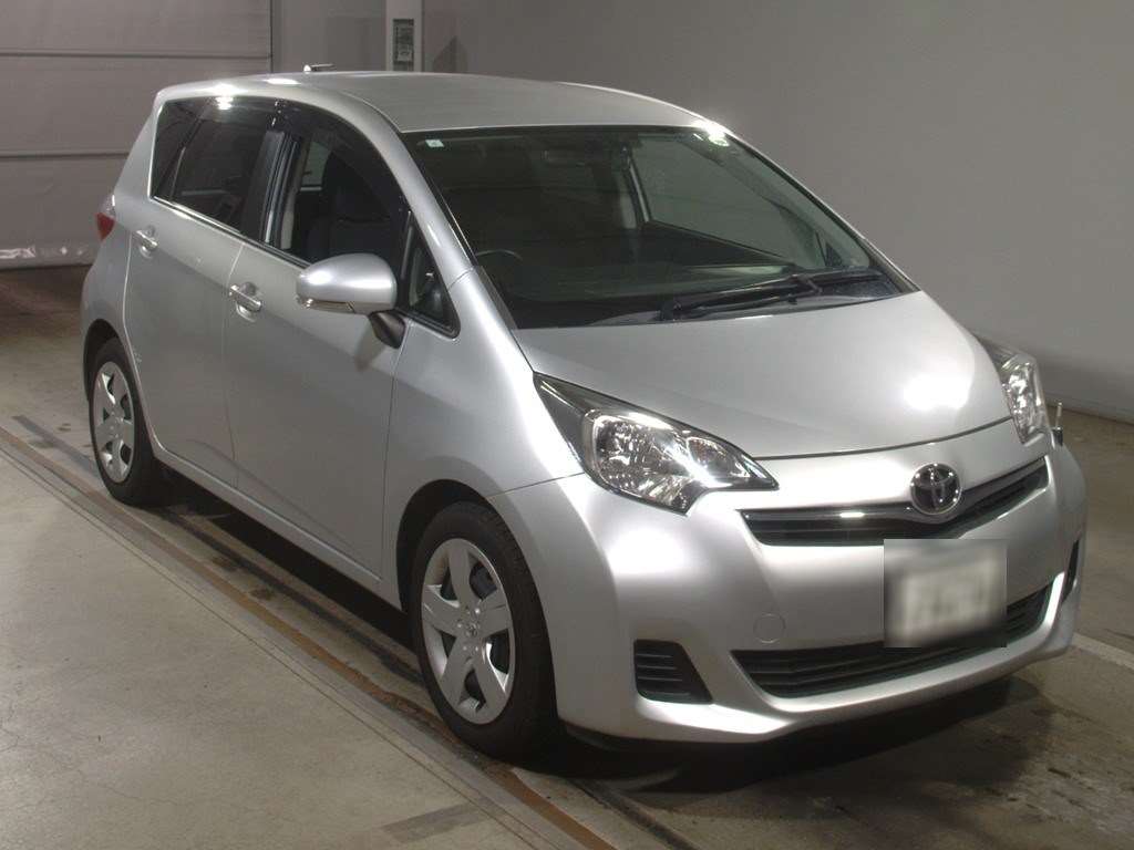 2011 TOYOTA RACTIS NCP120-2015809