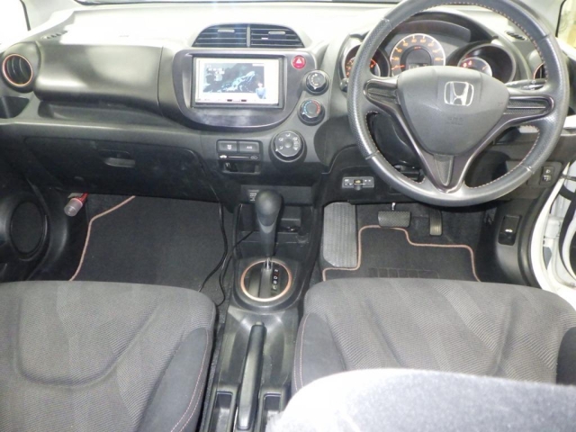 2010 HONDA FIT GE6-1377487