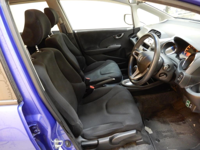 2011 HONDA FIT GE6-1563112
