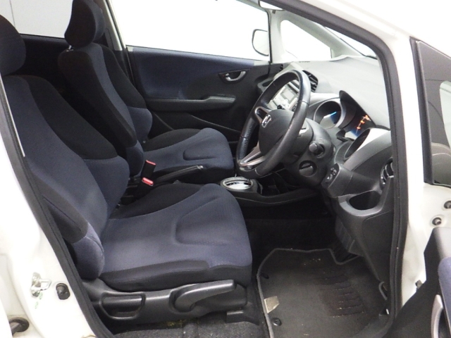 2010 HONDA FIT GE6-1369280