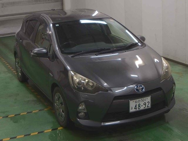 2012 TOYOTA AQUA NHP10-2057124