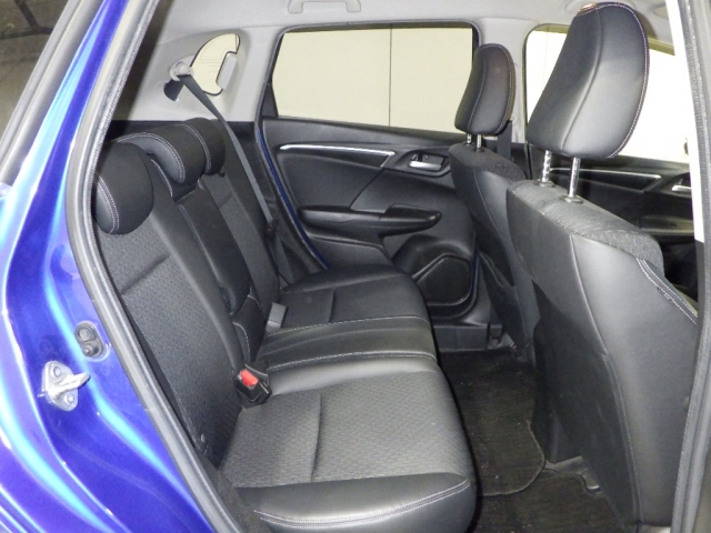 2014 HONDA FIT GP5-3037375