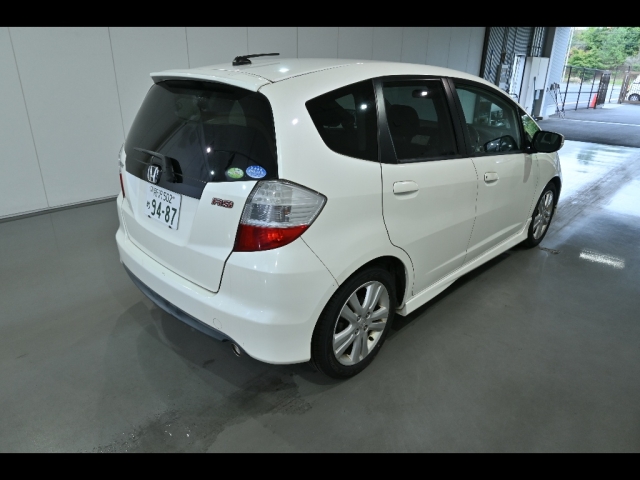 2008 HONDA FIT GE8-1013032