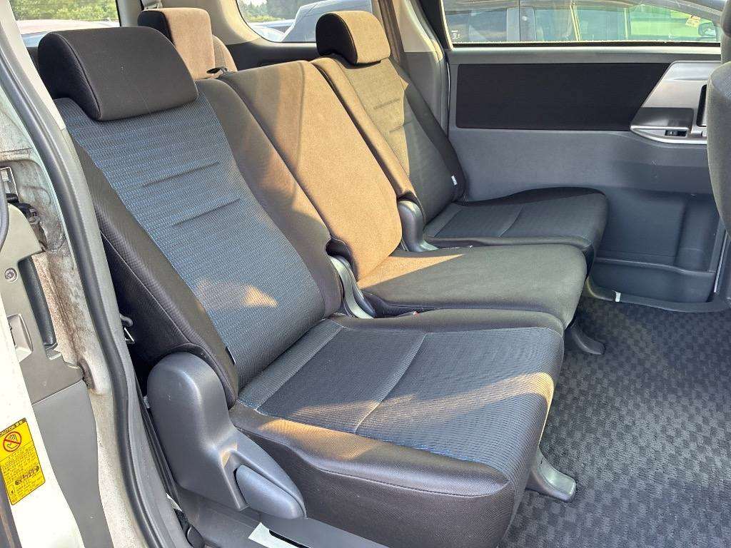 2009 TOYOTA VOXY ZRR70-0234460