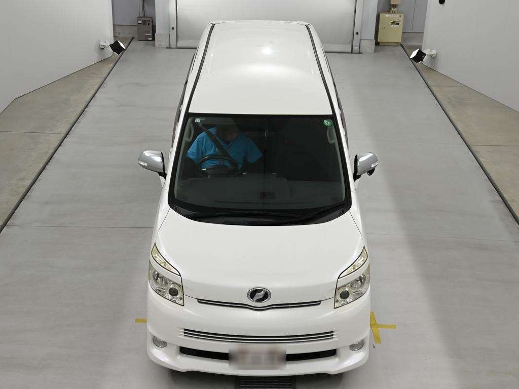 2009 TOYOTA VOXY ZRR70-0265314