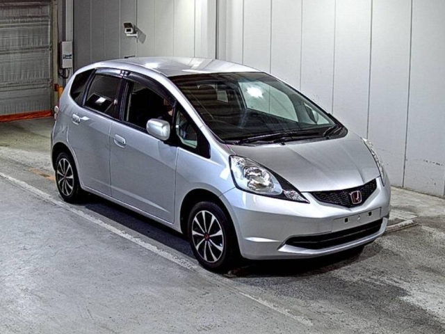 2010 HONDA FIT GE6-3000401