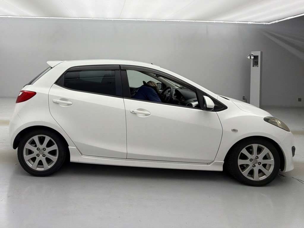 2008 MAZDA DEMIO DE3FS-135532