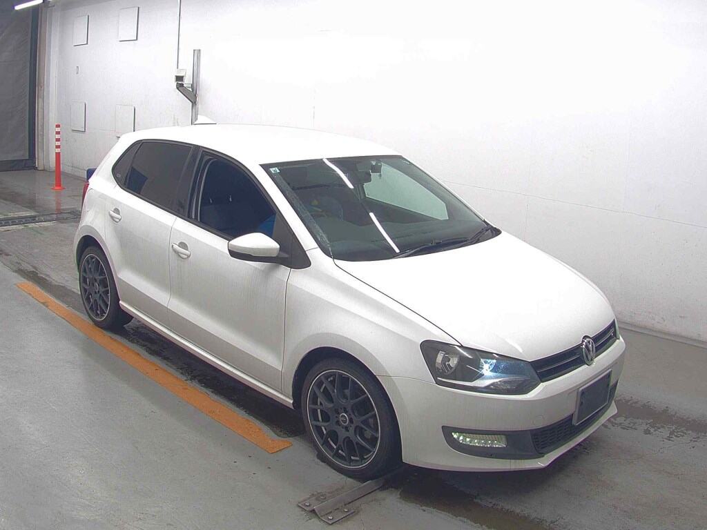2011 VOLKSWAGEN POLO WVWZZZ6RZCU008597
