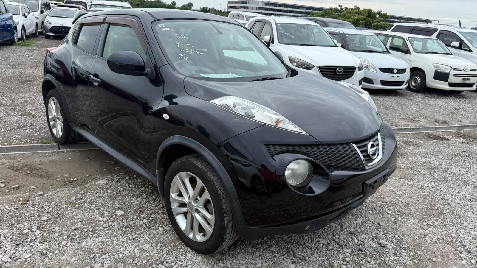 2011 NISSAN JUKE YF15-051948