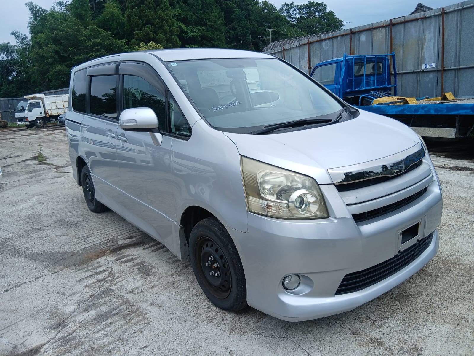 2007 TOYOTA NOAH ZRR75-0002664